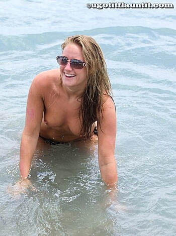 Beach - Jo - Photo 12