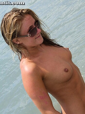 Beach - Jo - Photo 30