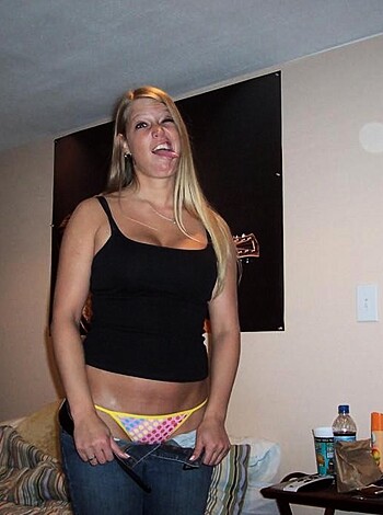"Fuckin hot chick showin off her lacy panties in front of the camera, bravo!"