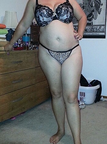Horny Wives Pictures Collection - Photo 26