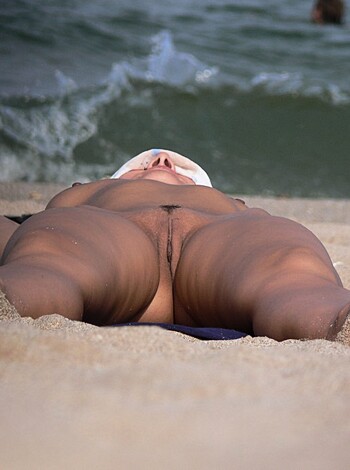 Nude Girls on the Beach - 317 - Photo 20