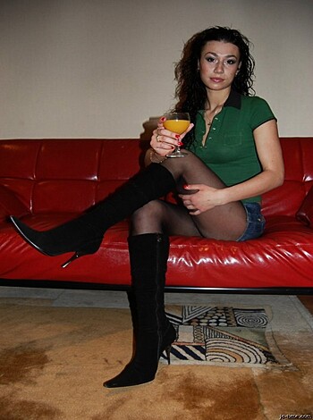 Skinny hot tramp drunk posing - Photo 55