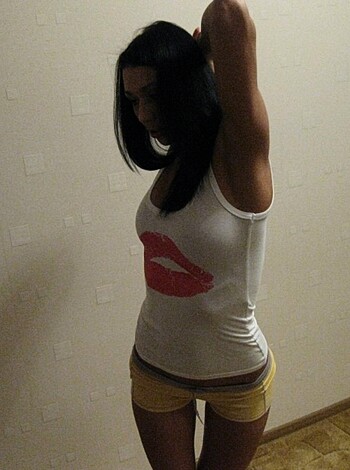 Skinny hot tramp drunk posing - Photo 62