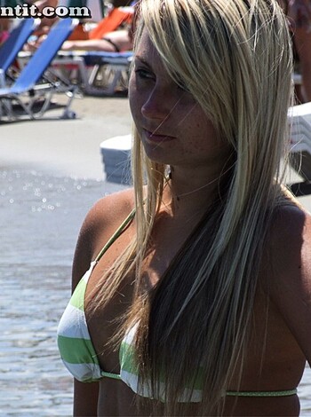 Beach - Yasmin and friends - Photo 64