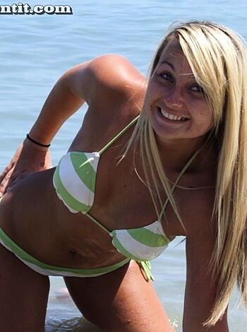 Beach - Yasmin and friends - Photo 70