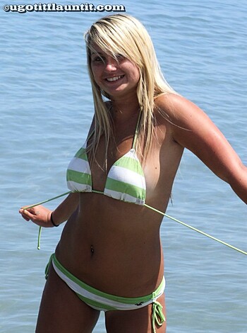 Beach - Yasmin and friends - Photo 73