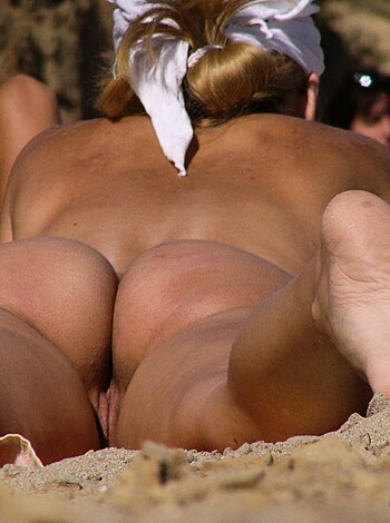 Nude Girls on the Beach - 252 - Photo 28
