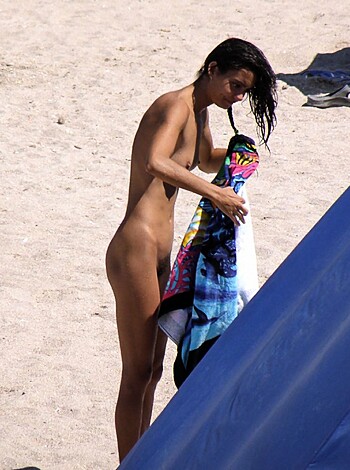  Nude Girls on the Beach - 229 - Photo 36