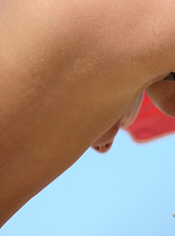 Topless Girls on the Beach - 065 - Photo 9