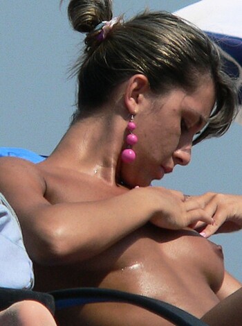 Topless Girls on the Beach - 218 - Photo 47