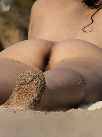 Nude Girls on the Beach - 231 - Photo 39