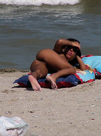 Nude Girls on the Beach - 192 - Photo 8