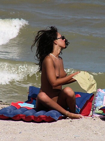 Nude Girls on the Beach - 192 - Photo 22