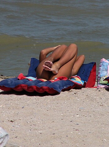 Nude Girls on the Beach - 192 - Photo 33