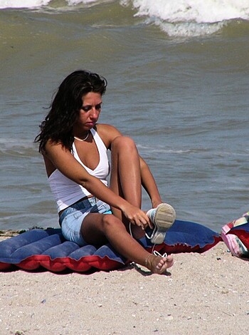 Nude Girls on the Beach - 192 - Photo 46