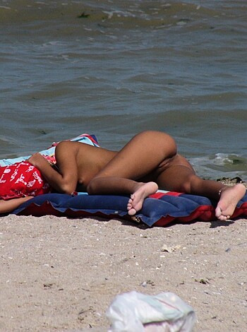 Nude Girls on the Beach - 192 - Photo 62