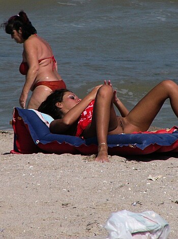 Nude Girls on the Beach - 192 - Photo 67