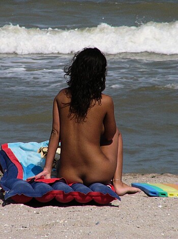 Nude Girls on the Beach - 192 - Photo 76