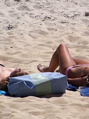 110921 - Lifes A Beach - Photo 4