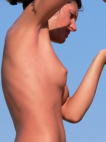 Topless Girls on the Beach - 173 - Photo 55