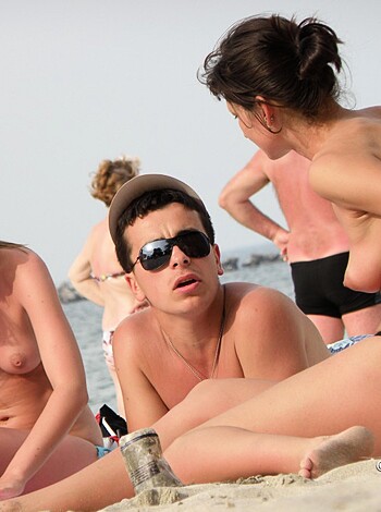 Topless Girls on the Beach - 057 Part 2 - Photo 15