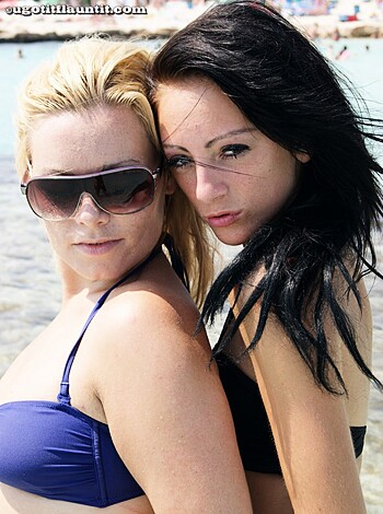 Beach - Chantelle and Sahara - Photo 71