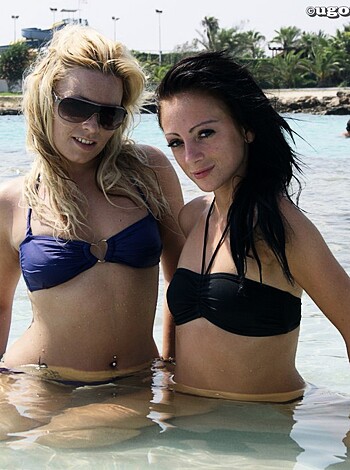 Beach - Chantelle and Sahara - Photo 84