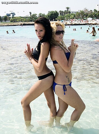 Beach - Chantelle and Sahara - Photo 92