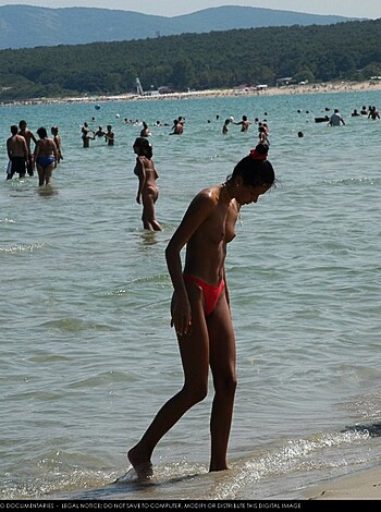 Topless Girls on the Beach - 020 - Part 1  - Photo 7