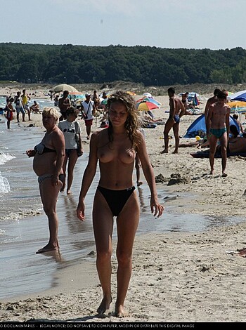 Topless Girls on the Beach - 020 - Part 1  - Photo 34
