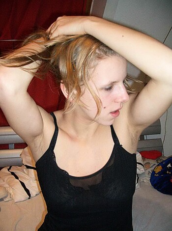 "Fuckin' chick playin' with her fuckin' hair."