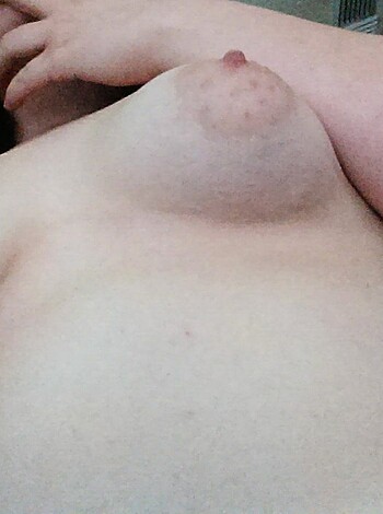 A fucking picture of someone's titties.
