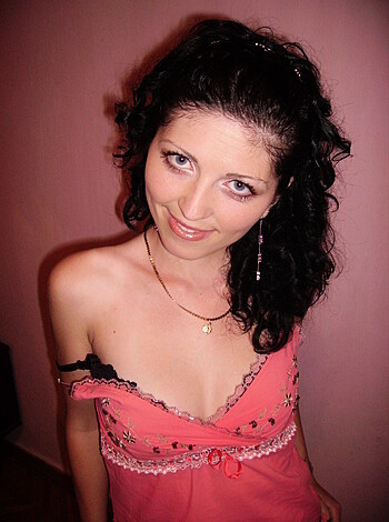 "Here's a fucking picture of a bitch in pink fucking panties, goddammit."