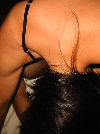 Shorthaired Brunette Amateur Mature Wife posing Sexy and giving Blowjob - Photo 58
