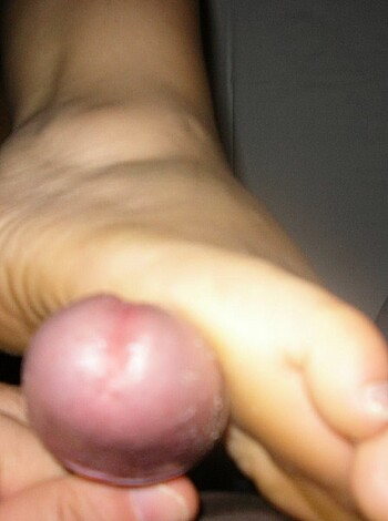 Man fucking sucks on a bitch's sole.