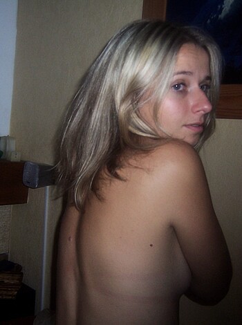 Blonde Amateur Babe - Photo 47