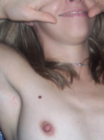 "Here's a f**king shot of some chick's tits and paw covering her damn nose."