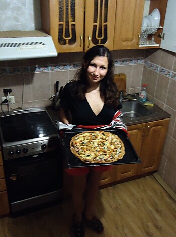 "Yo, check out this fucking hot ass bitch making some motherfuckin' pizzas!"