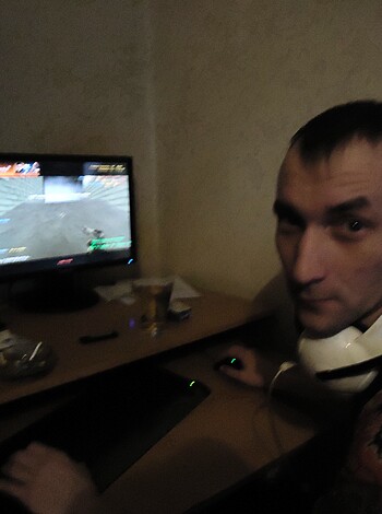 """
Dude in his boxers playing vidya games with headphones on, fucking around like a boss.
"""