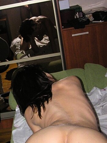 """
Fucking hot nude chick on bed.
"""