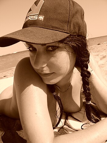 Cute Amateur Brunette - Photo 9