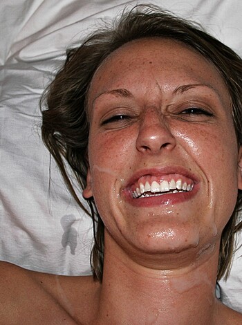 "Fucking hot chick with her sexy ass face covered in oil getting fuckin' massaged."