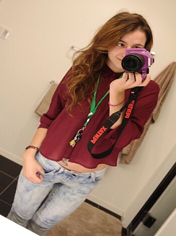 Amateur Babe takes Selfpics - Photo 58