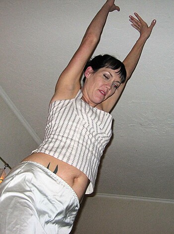 She enjoys giving Blowjob - Photo 21