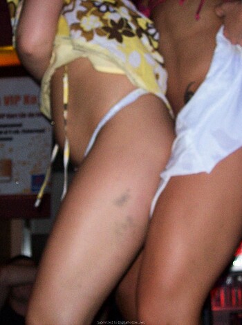 Sexy Young Amateur Strippers showing their Hot Bodys - Photo 33