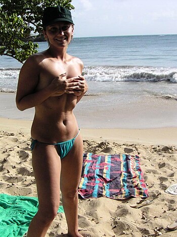 "You can see a fat, hot blonde chick with no tits on the fucking beach."