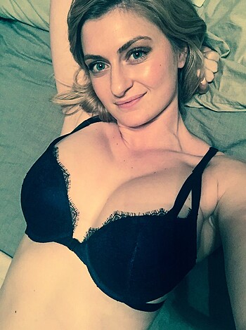 Damn Sexy Amateur Hottie - Photo 11