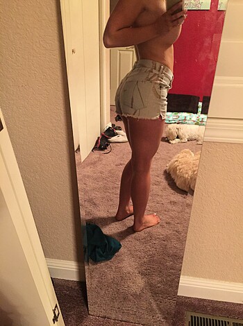 Damn Sexy Amateur Hottie - Photo 26