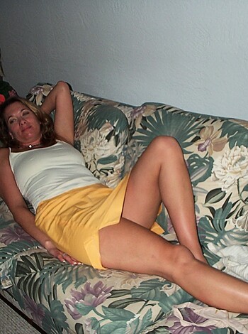 Sexy Amateur Wife - Photo 40