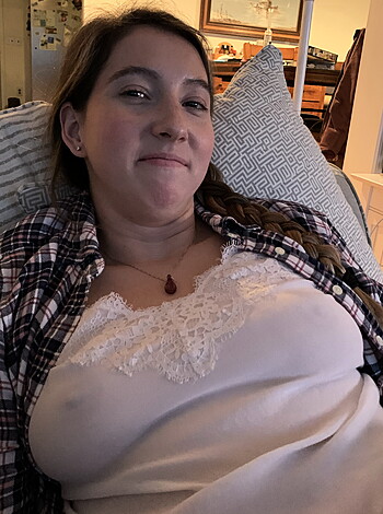 Hot Milf enjoys Cocksucking - Photo 5